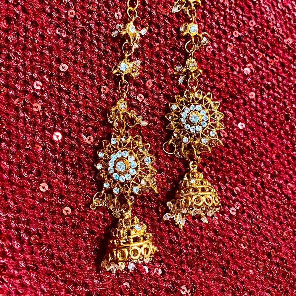 Jewelry - Picture 1 of 2